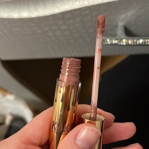 BRAND NAME Liquid Lipsticks - Picture 7 of 10